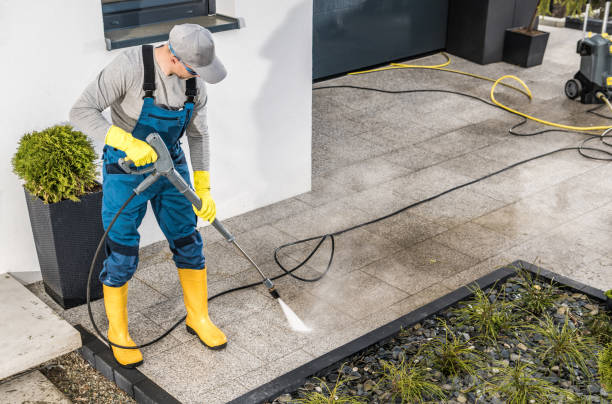 Fence Pressure Washing in Swartz Creek, MI
